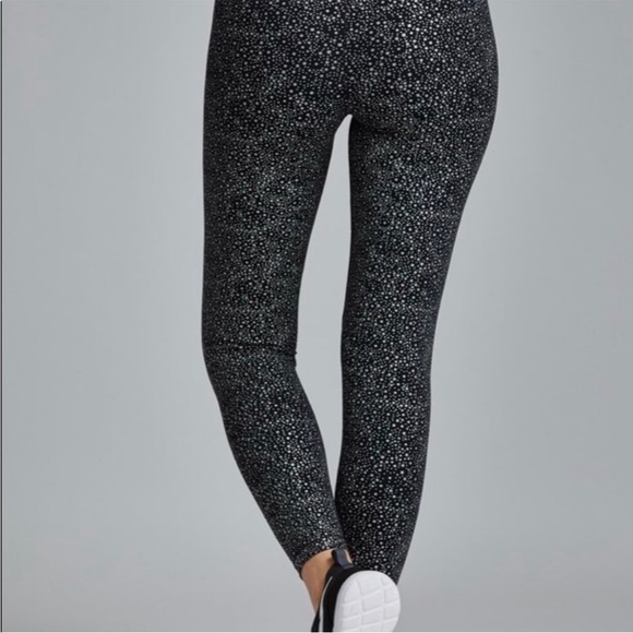 Noli Yoga Ultra Reflective Set - Picture 7 of 7